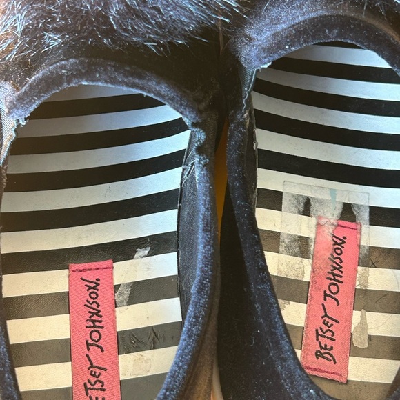 Betsey Johnson Black Velvet Sneakers with Pom Poms - Picture 7 of 11